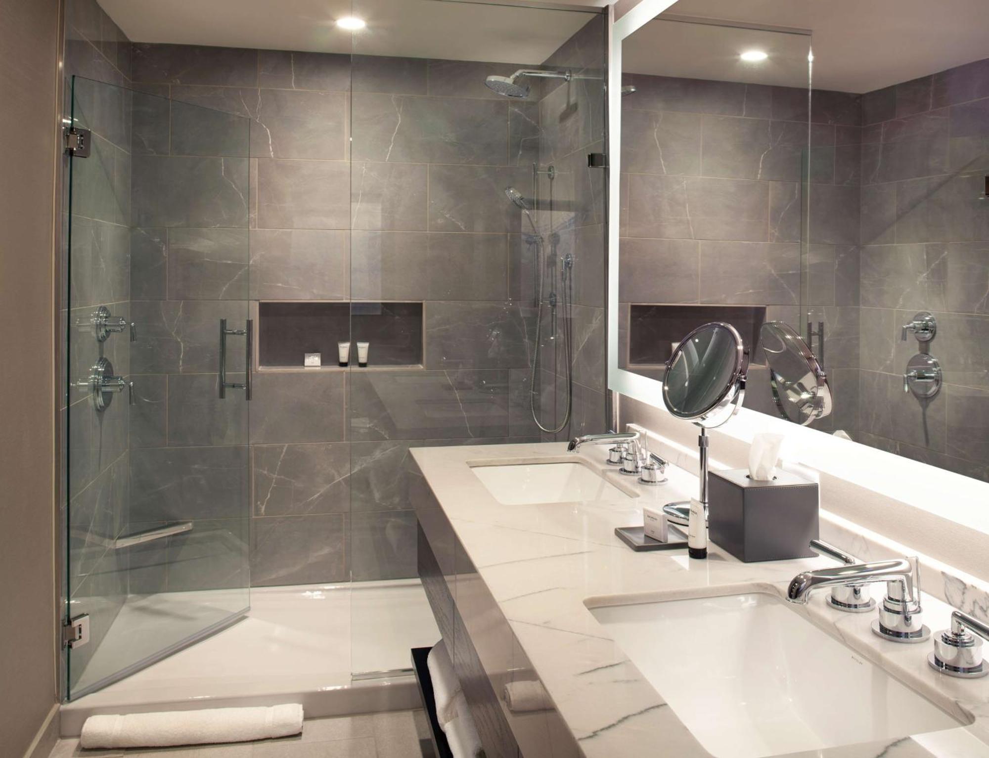 King Room with City View
