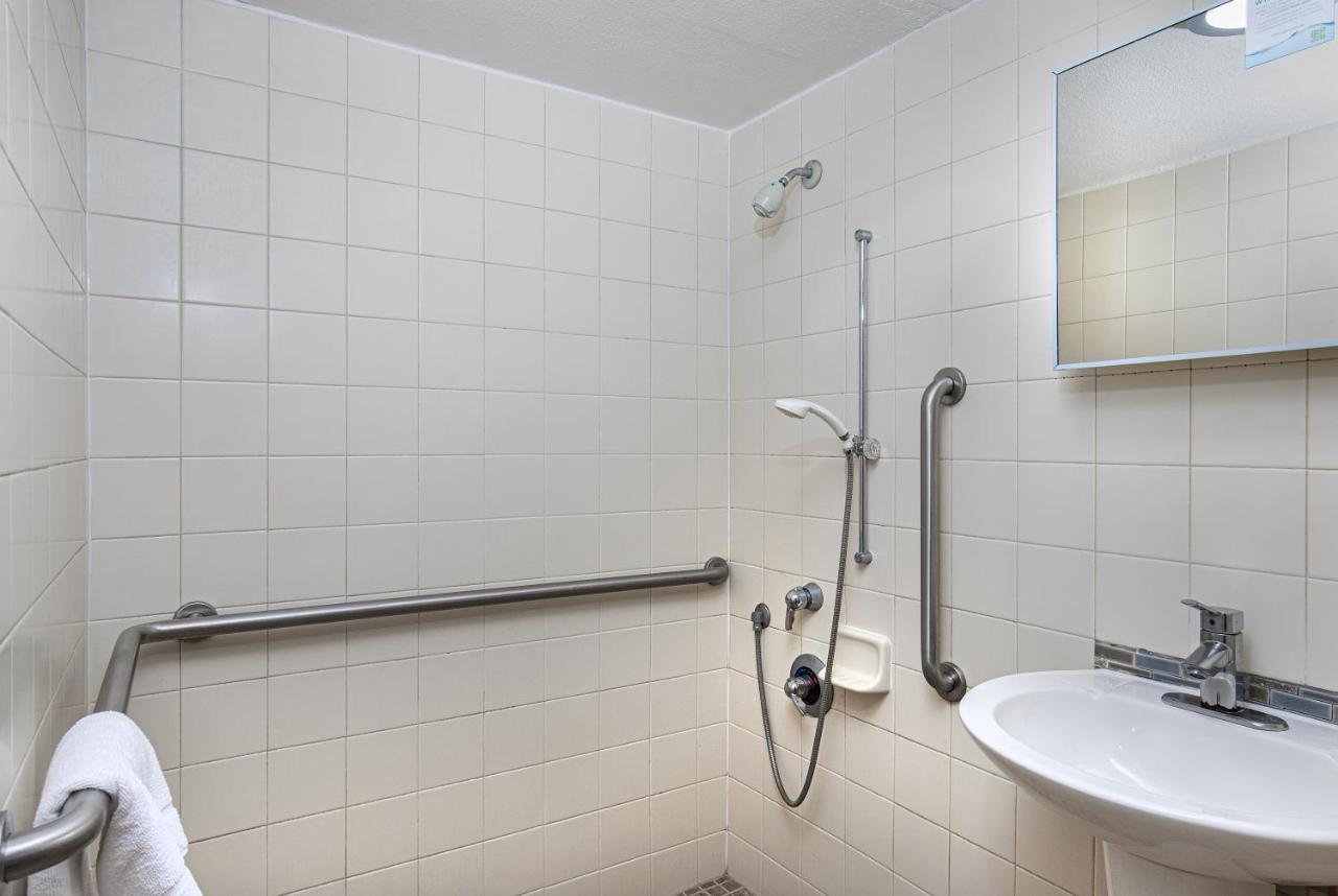 King Room - Mobility Accessible/Non-Smoking,1210641169:JPEG