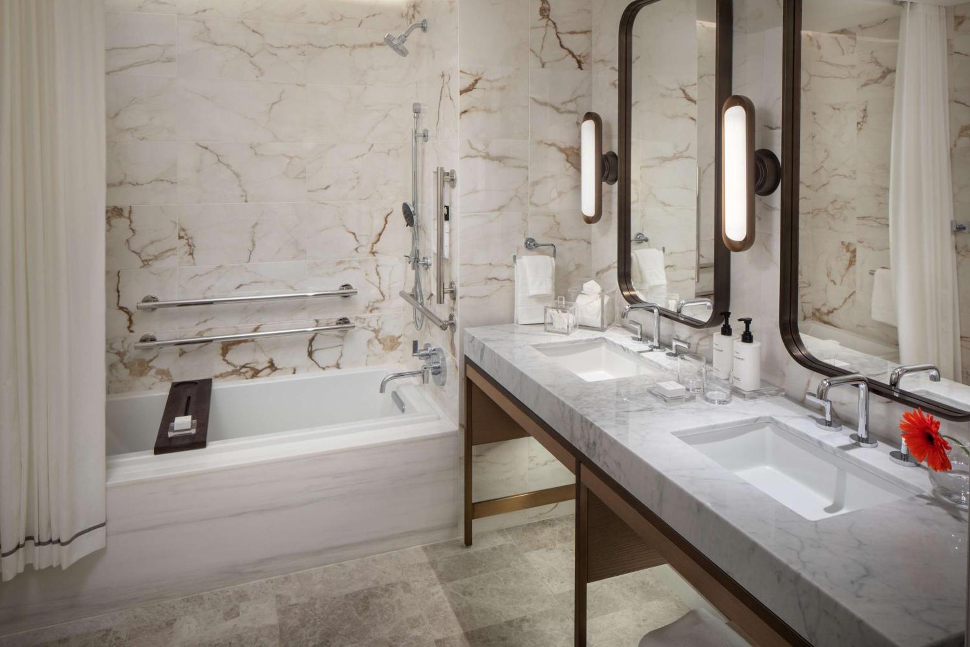 Deluxe Queen Room with Two Queen Beds and Mobility Accessible Tub