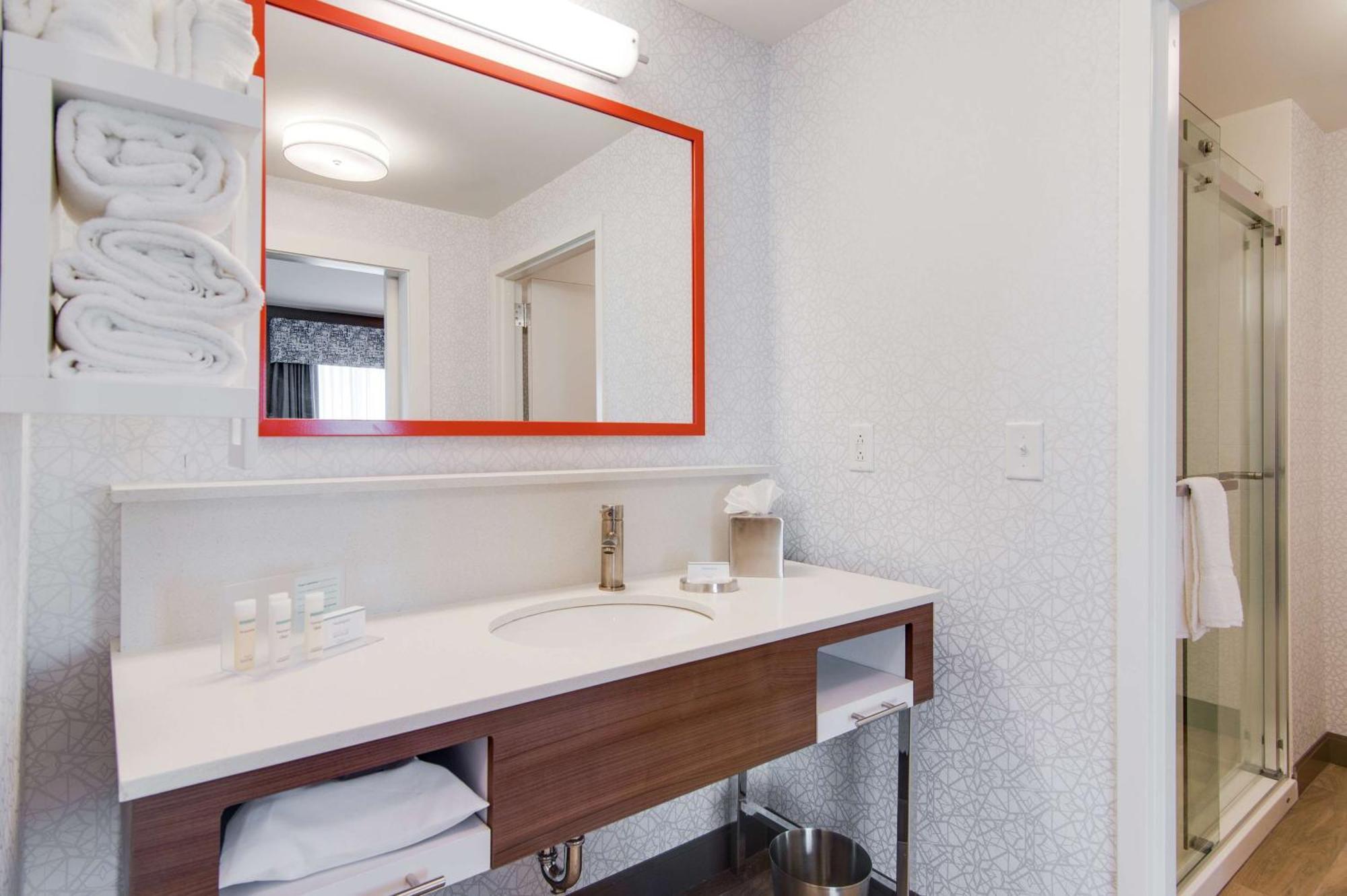 King Studio with City View - Hearing Accessible/Non-Smoking