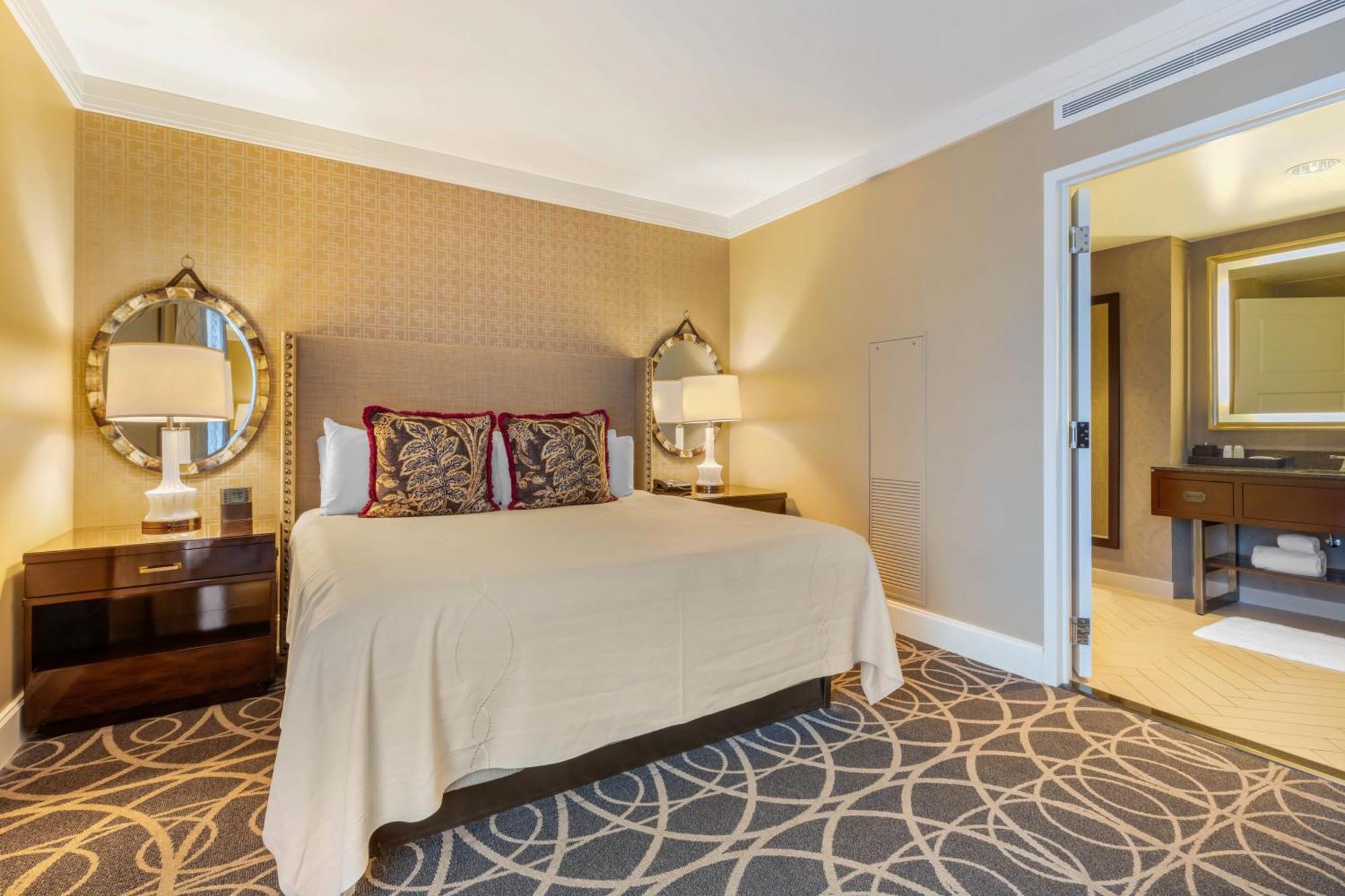 ADA One Bedroom Suite -  1 King Bed,1275766162:JPEG