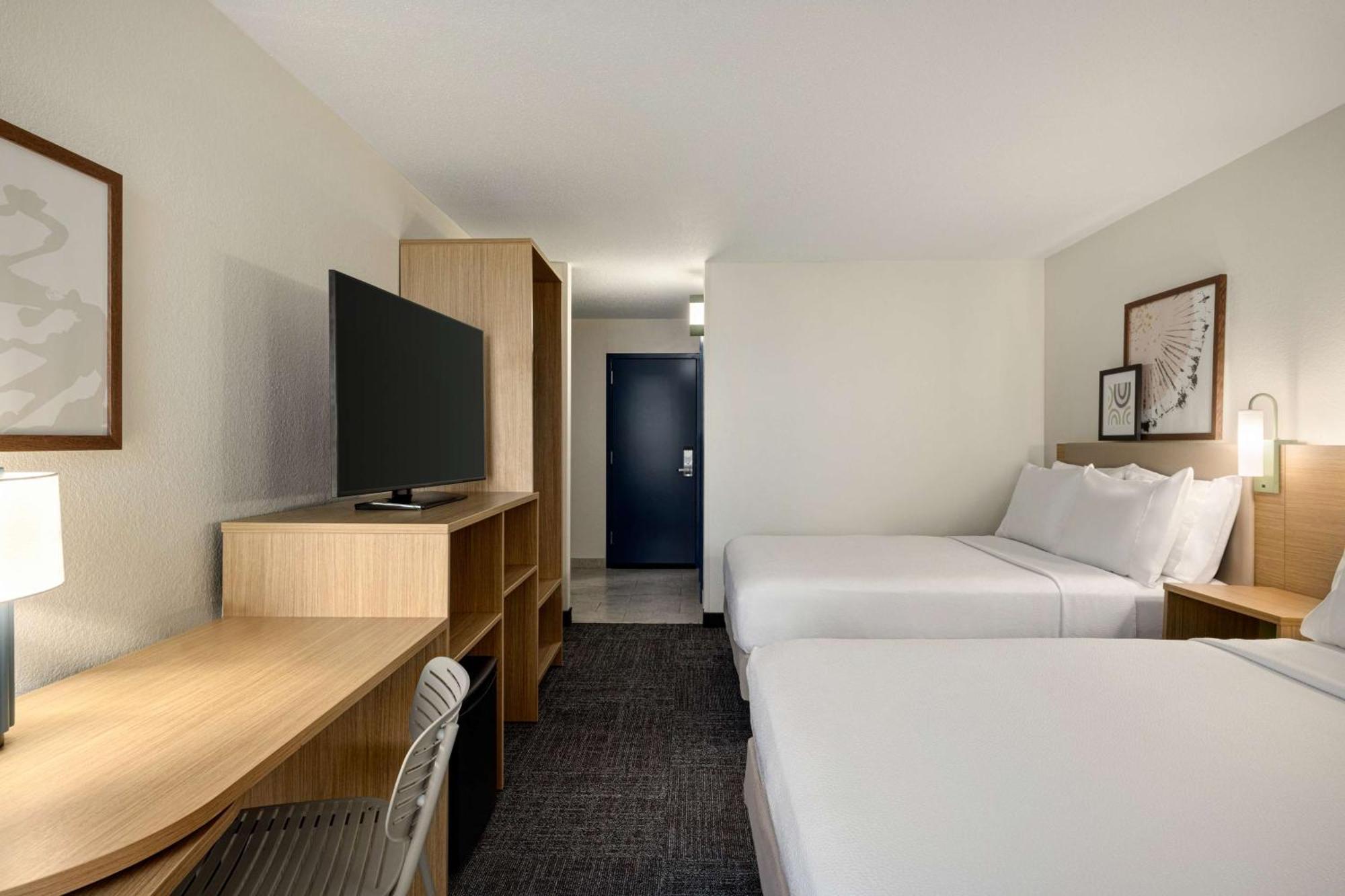 Queen Room with Two Queen Beds