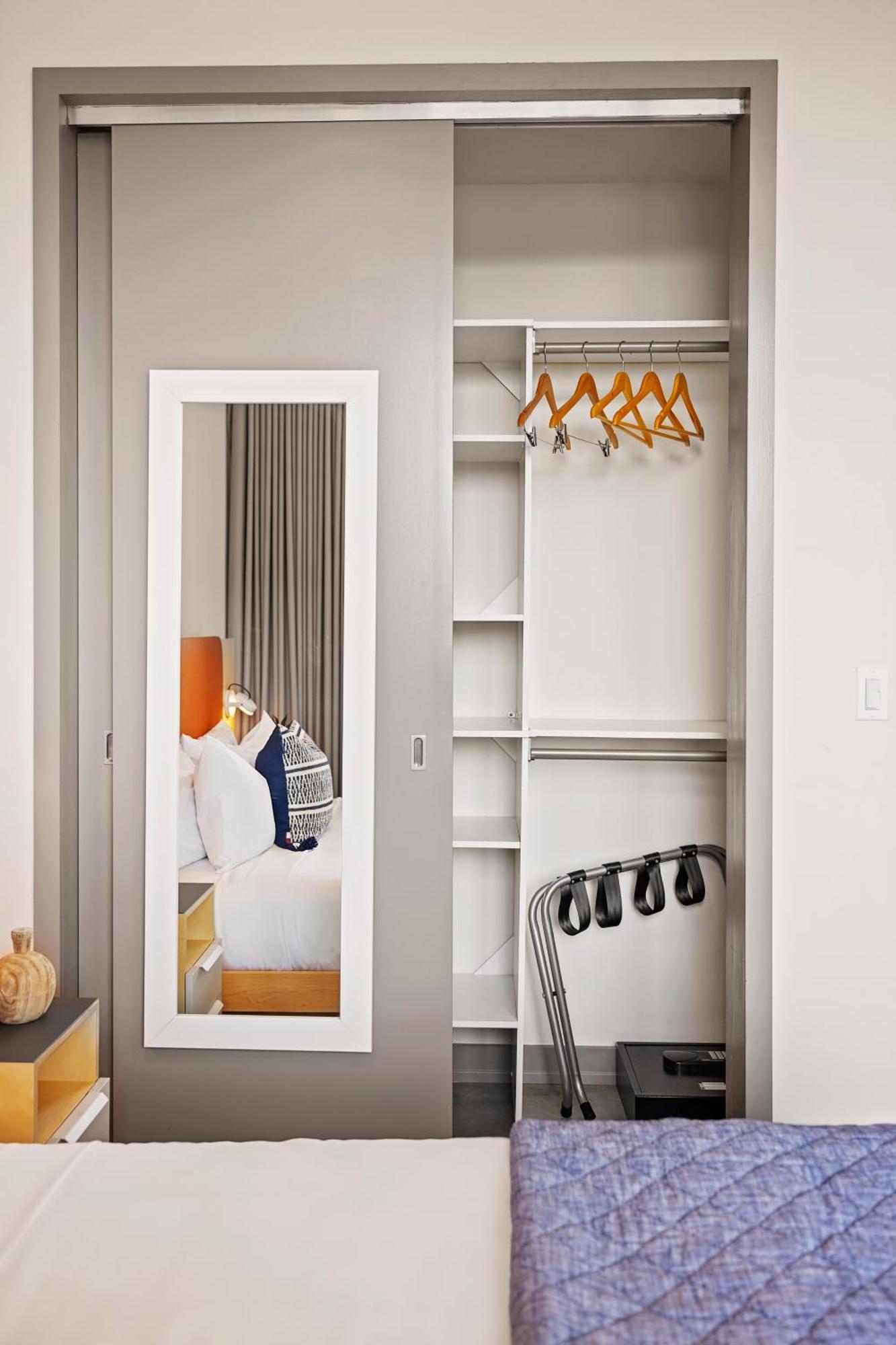 One Bedroom Apartment