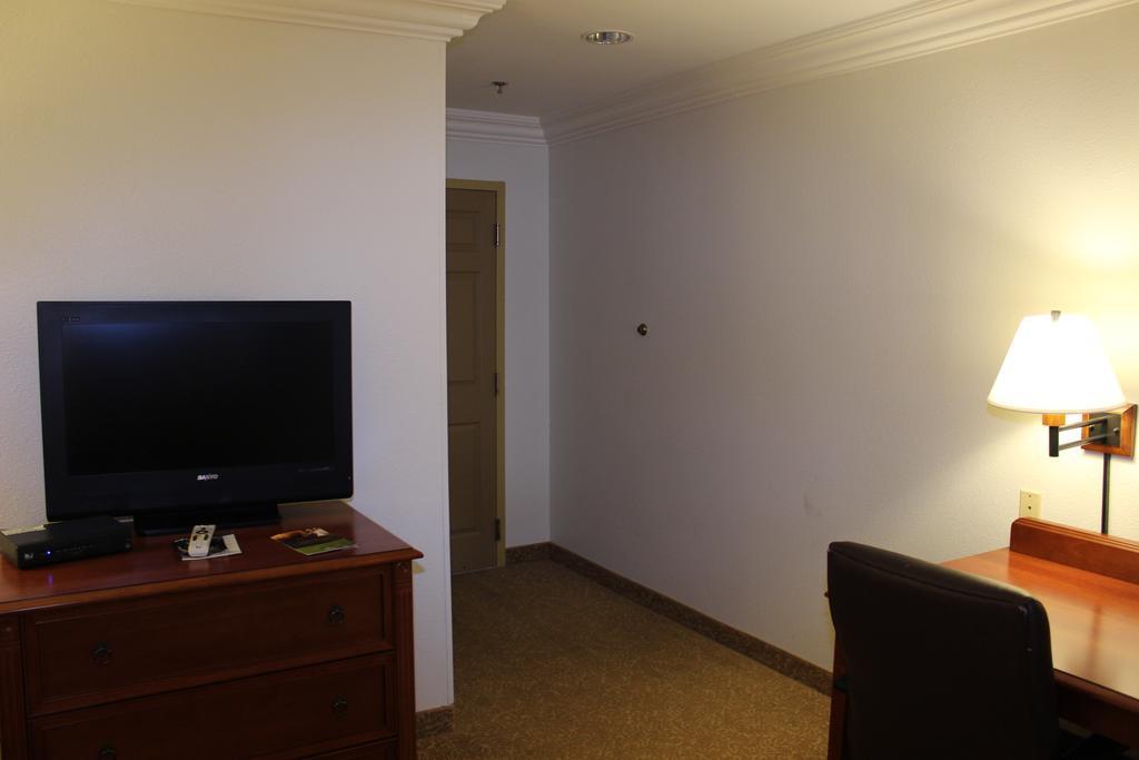 King Room - Disability Access/Non-Smoking