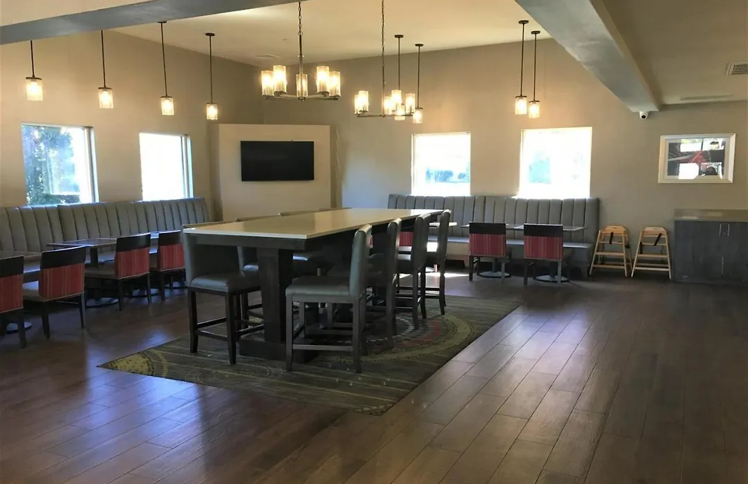 Comfort Suites Nashville Airport - Bna-1