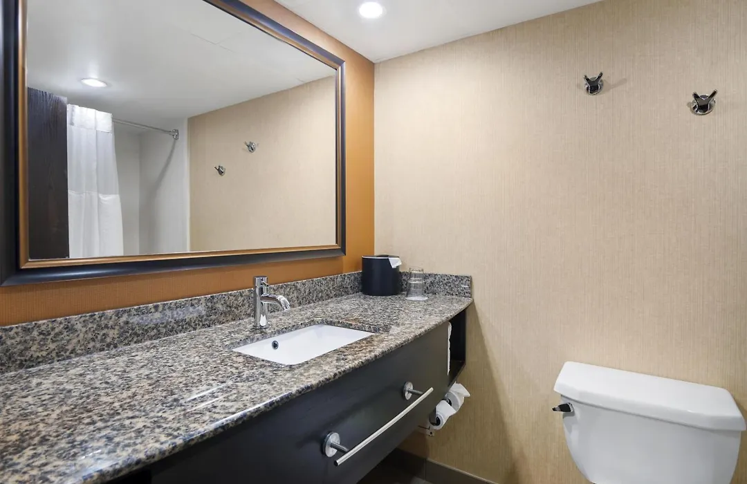 Best Western Suites Near Opryland-1