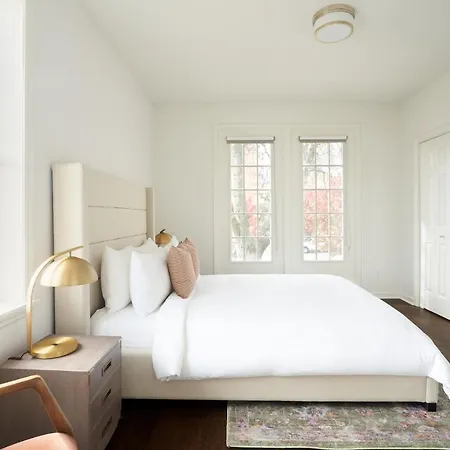 Sonder At Euclid Court-2