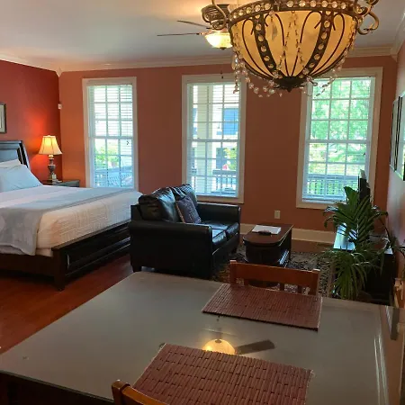 Rick'S Downtown Nashville Guest House-3
