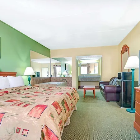 Super 8 By Wyndham Nashville Near Downtown / I-40-2