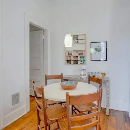 Apartment On Broadway-2