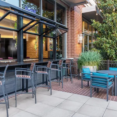 Hilton Garden Inn Nashville Downtown Convention Center-2