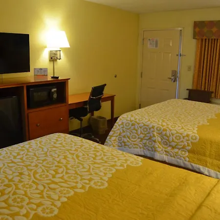 Days Inn By Wyndham Airport Nashville East-3