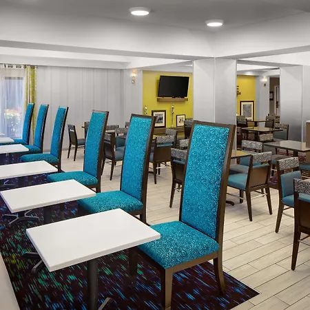 Hampton Inn & Suites Nashville-Airport-3