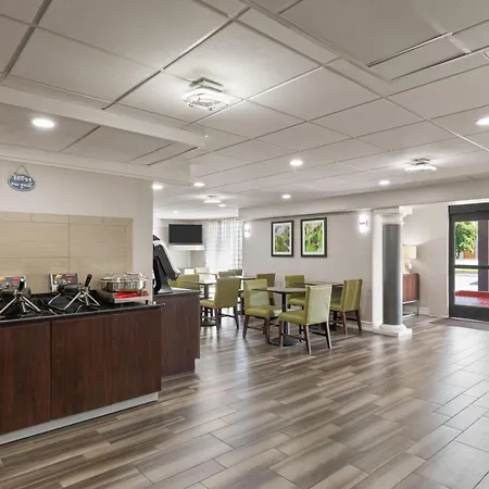 La Quinta Inn By Wyndham Nashville South-2