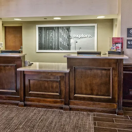 Hampton Inn & Suites Nashville-Vanderbilt-Elliston Place-3