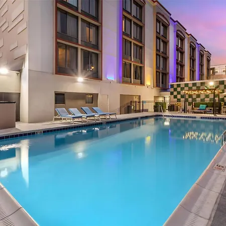 Best Western Downtown Plus Music Row-3