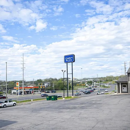 Quarters Inn & Suites-2