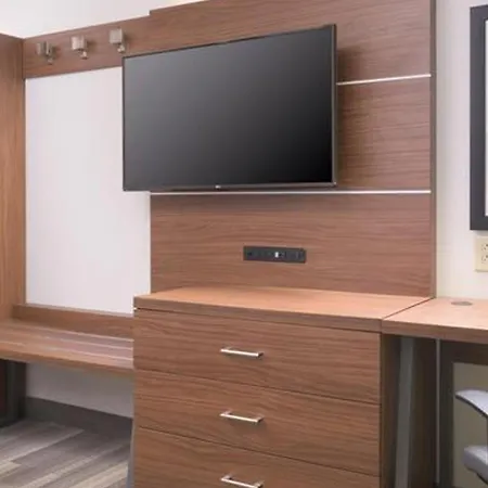 Holiday Inn Express & Suites - Nashville Metrocenter Downtown By Ihg-2