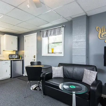 Music Valley Studio - No Stairs - Opryland Area-3